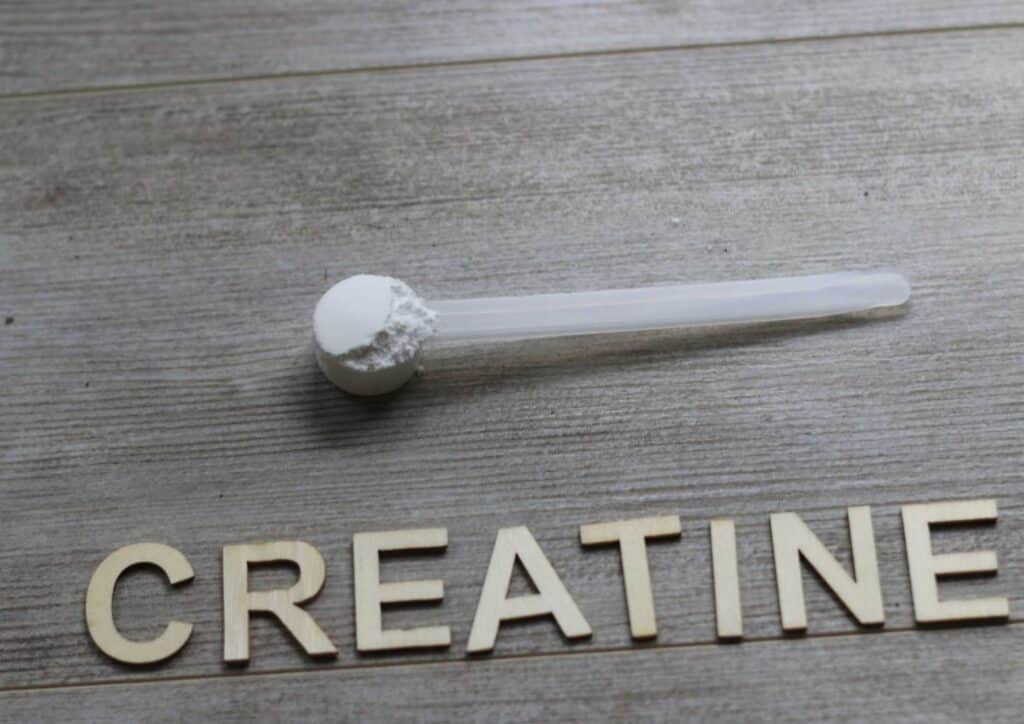 Is Creatine Good for Weight Loss? 10 A guide on how to take creatine supplements, featuring dosage instructions and timing recommendations.