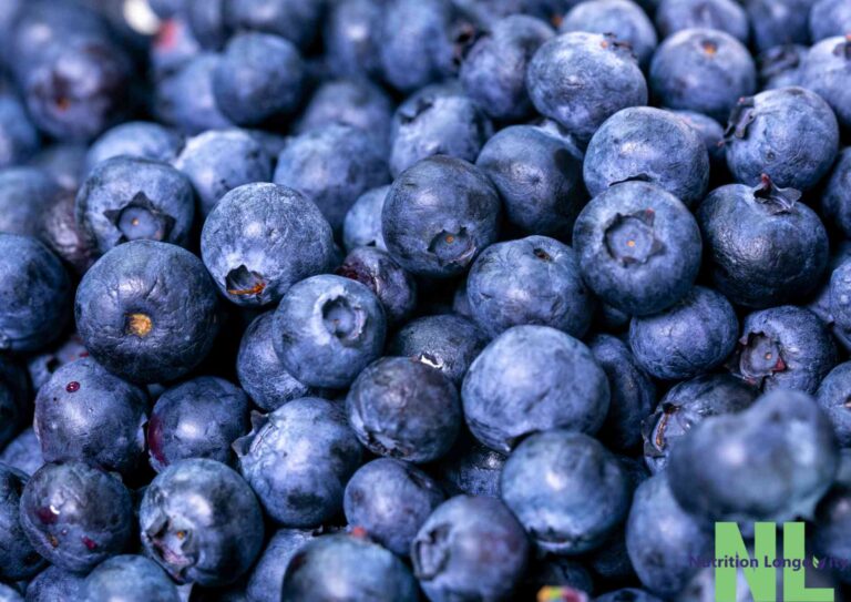 Best foods for brain health - blueberries