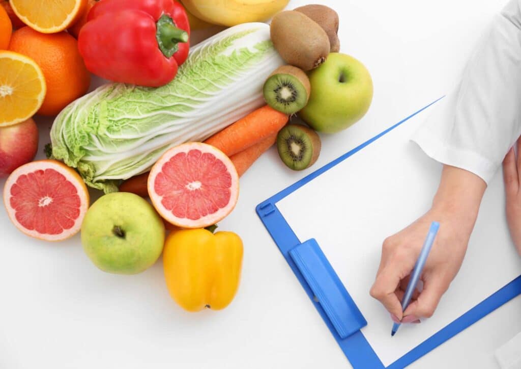 What Does a Nutritionist Do? 1 What doe a nutritionist do? A nutritionist is a nutrition professional providing personalised nutrition plans.