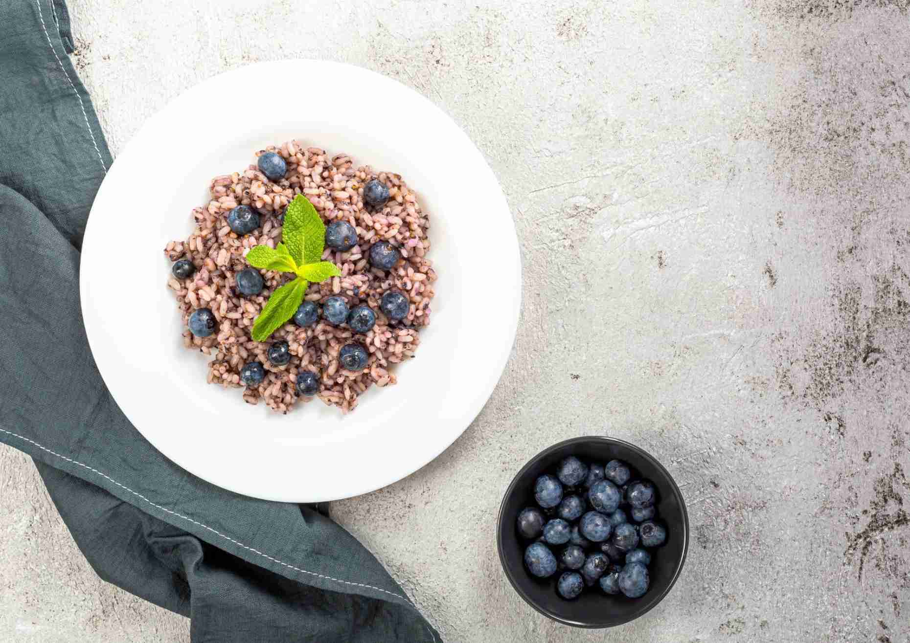 Jake Biggs, creating meal plans focused on gut health and digestion in Sydney.