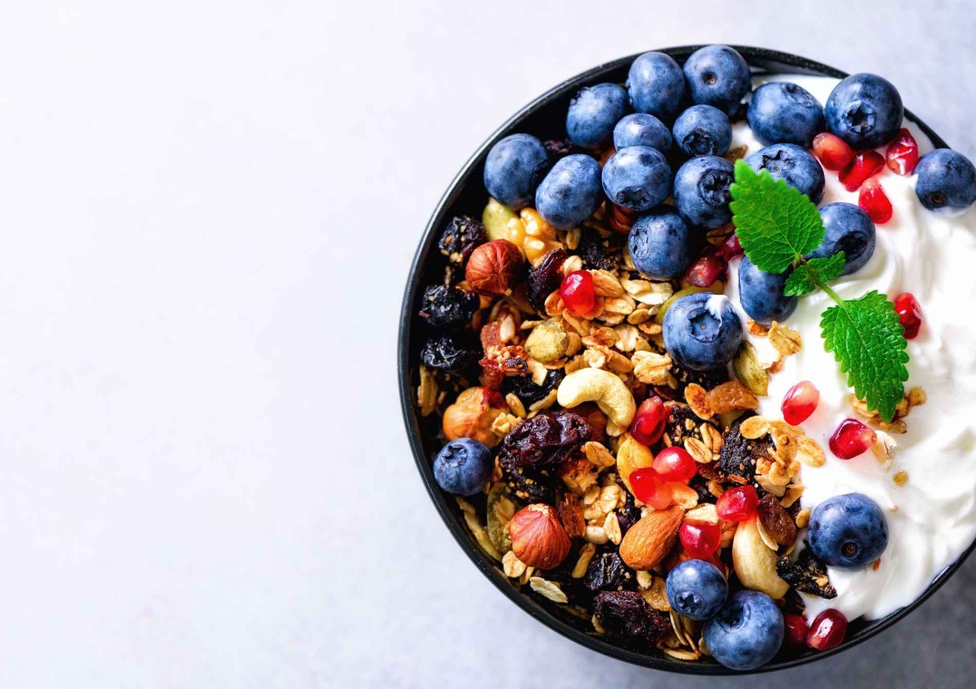 Jake Biggs, helping manage food cravings with balanced dietary support in Sydney.