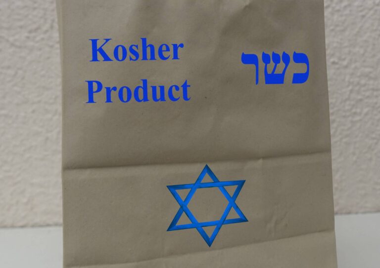 Jake Biggs is a leading Sydney-based kosher nutritionist, delivering personalised, evidence-based nutrition plans that align with Kashrut Authority standards.