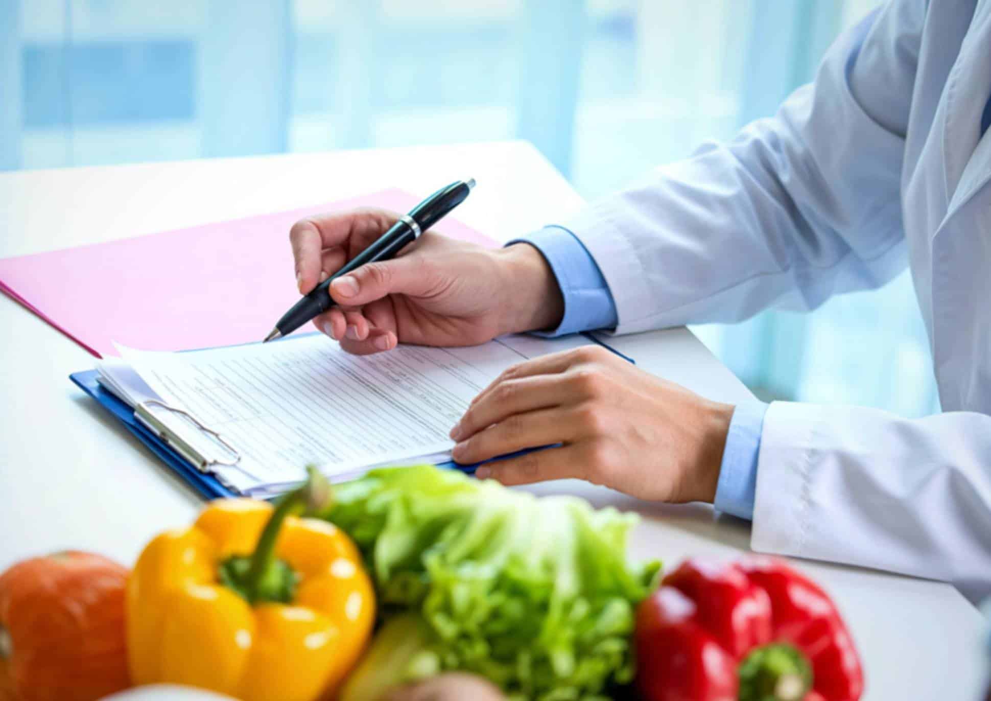 Nutrition Longevity With Jake Biggs 9 What Is the Difference Between a Nutritionist and a Dietitian?