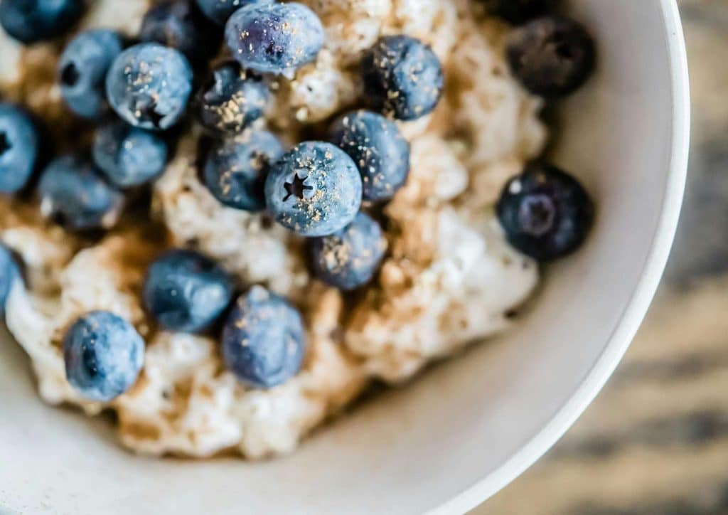 Is the Mediterranean Diet Good for Weight Loss? 24 A bowl filled with fresh blueberries and rolled oats, showcasing a healthy breakfast option.